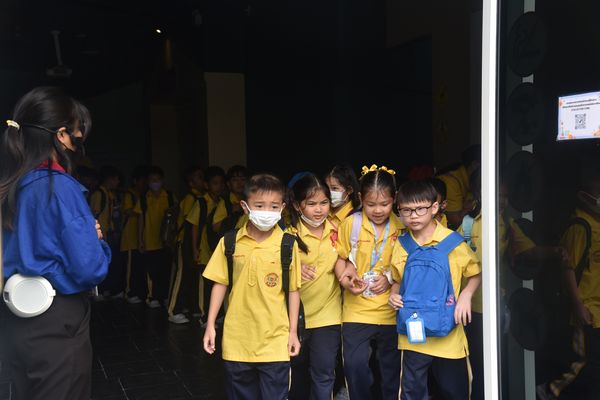 โรงเรียนปรีชานุศาสน์